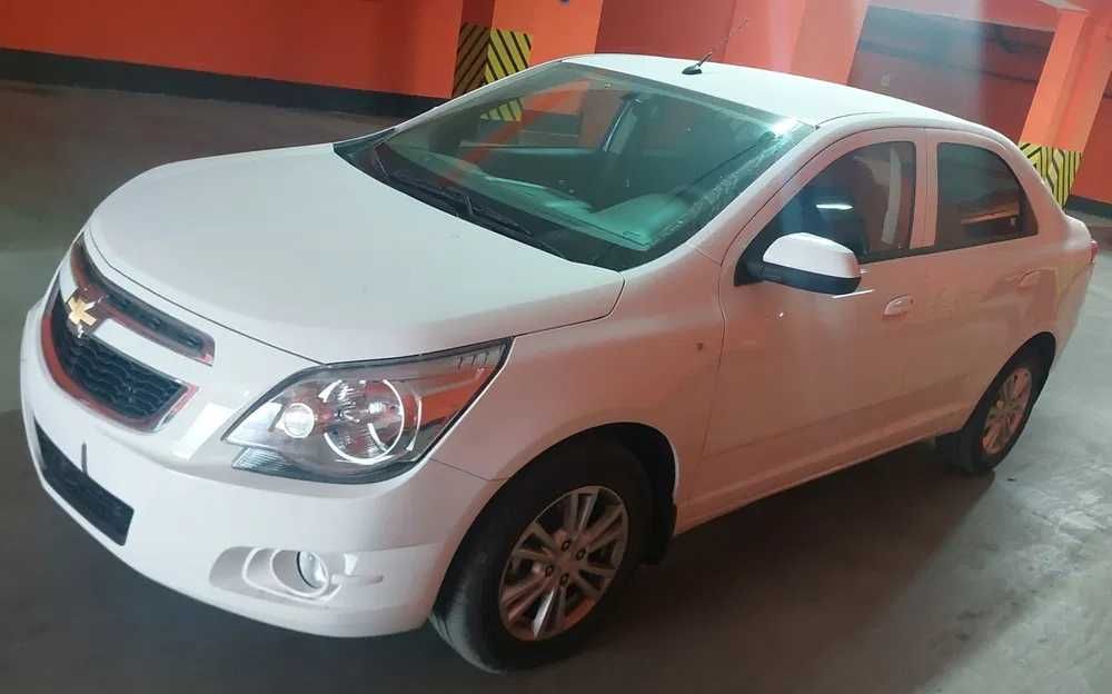 Chevrolet Cobalt 2025 — 4