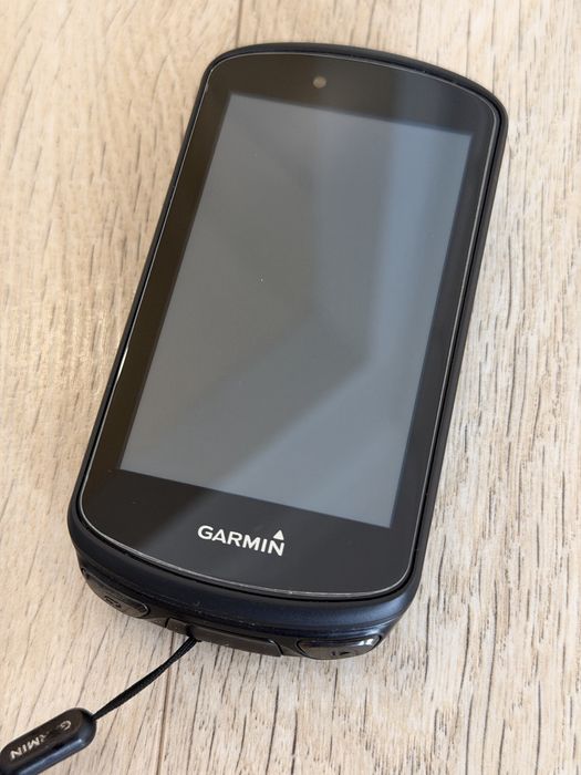 Garmin Edge 1030 велокомпьютер с GPS.