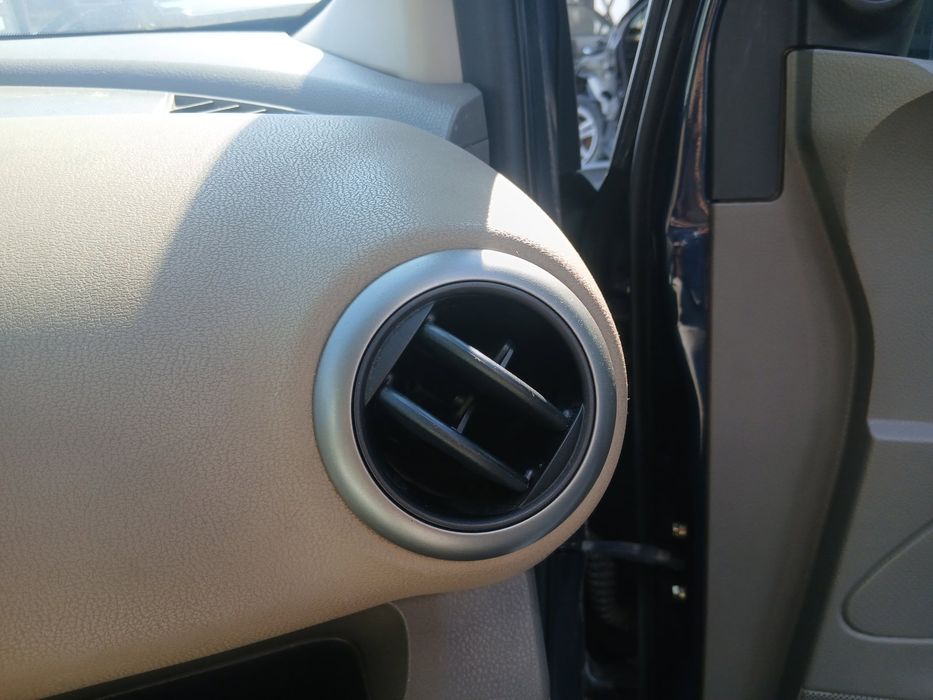 Grila aerisire dreapta Nissan Note 1 [Fabr 2006-2011] OEM