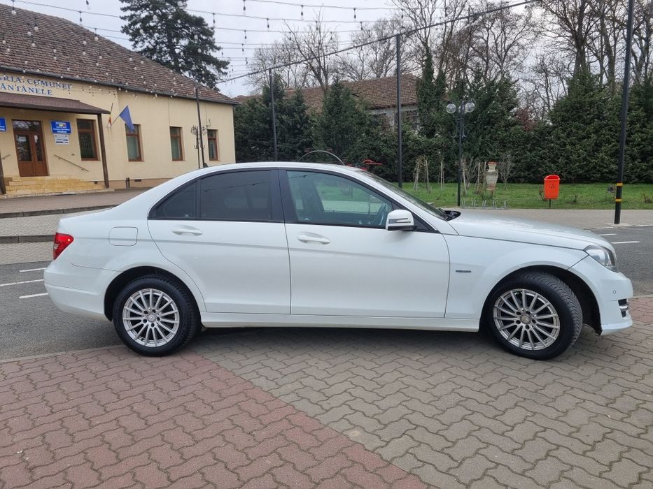 Mercedes C200  An 2012 w204 facelift