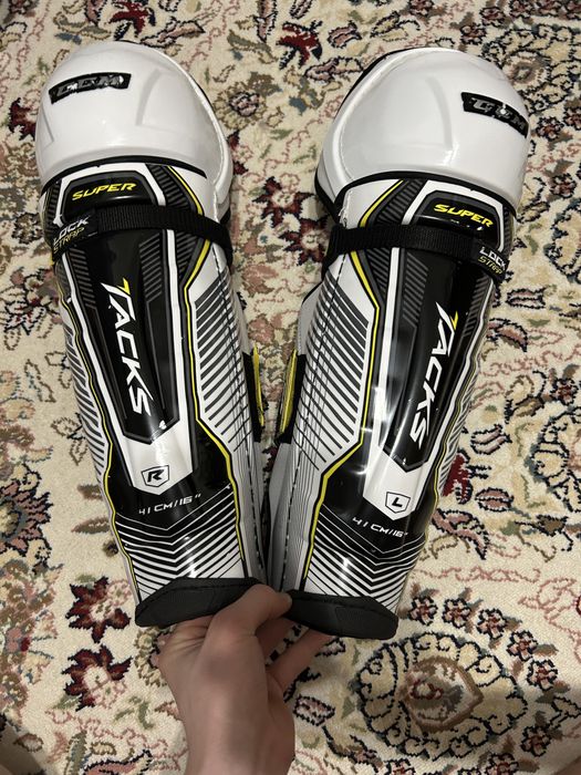 Хоккейная форма.