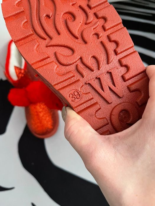 Продам новые валенки (р.38)