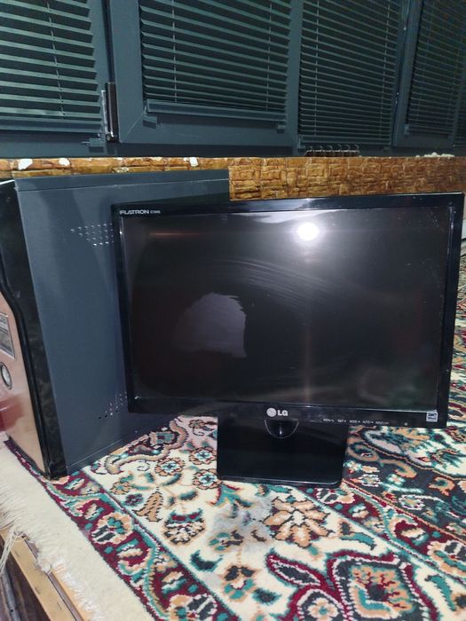 Компьютер манитор