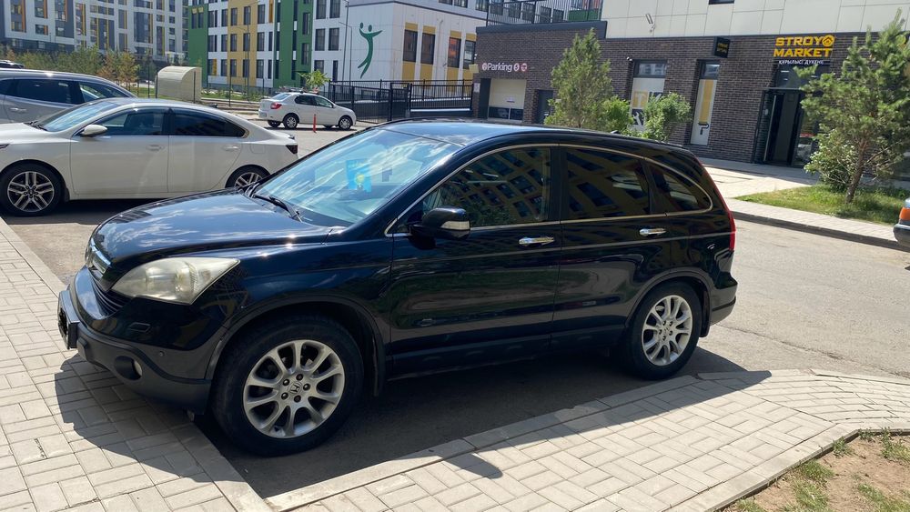 Продам автомобиль Honda CR-V