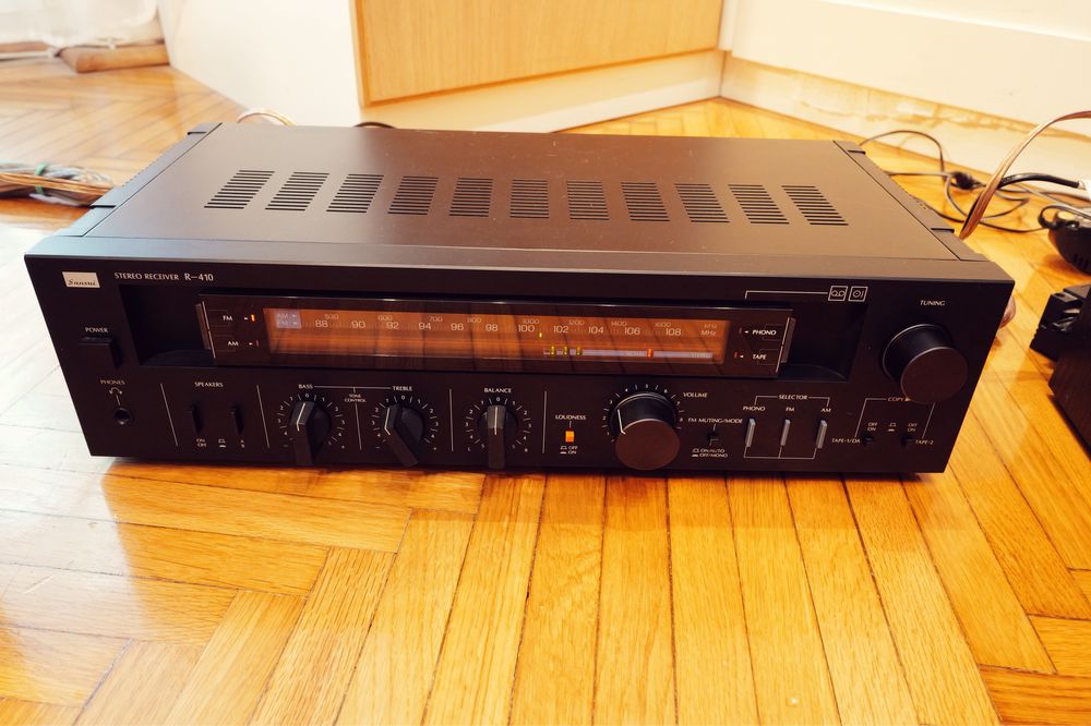 Sansui R-410 Amplificator receiver stereo FM AM
