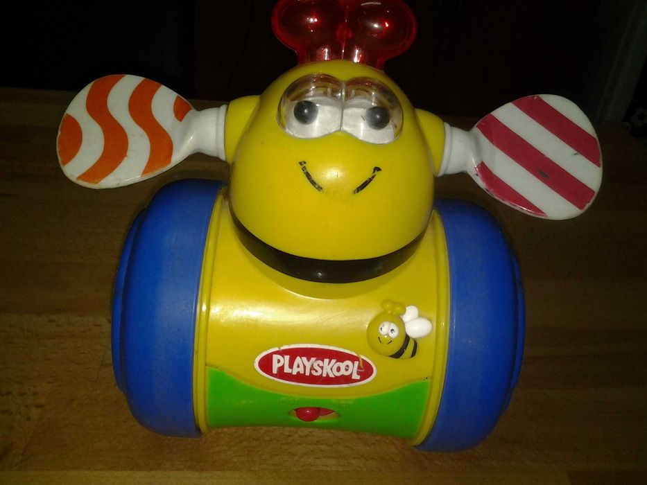 Play Skool - albinuta muzicala 20 cm jucarie copii