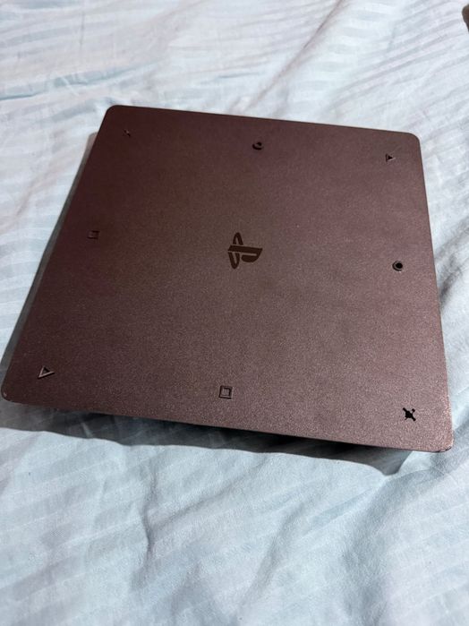 Модел: PS4 Памет: 500GB