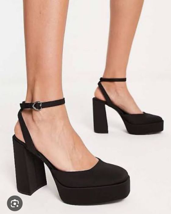 Сатенени токчета- Stradivarius