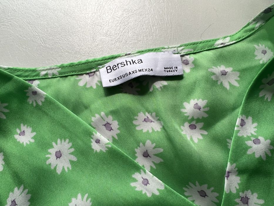 Продам кофточку Bershka