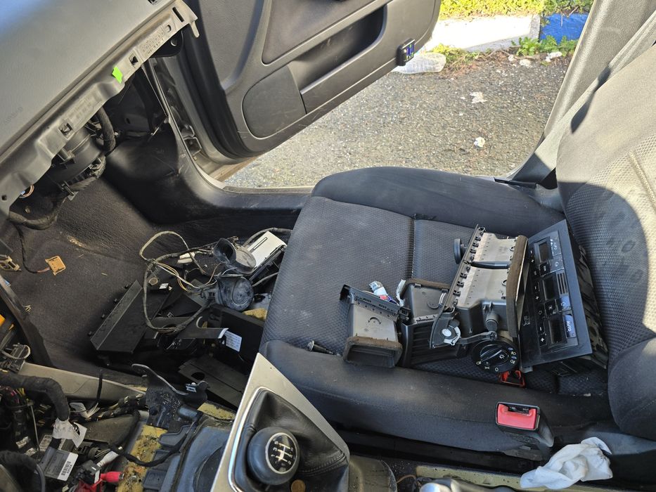 А4 б6 1.9тди на части