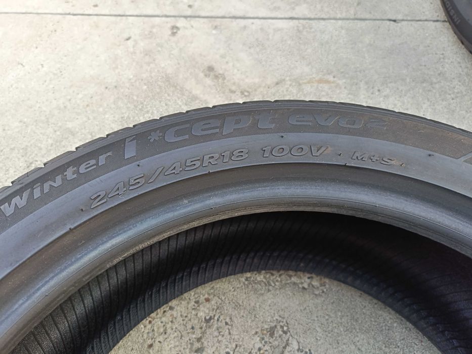 Set 4 anvelope iarna 245 45 18 hankook winter I*cept profil de 7 si 7,8 mm