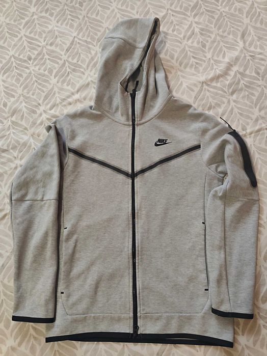 Мъжко горнище Nike tech fleece (размер S)
