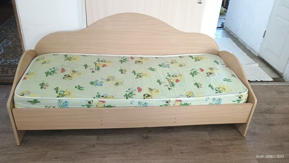 Продам кровать 80 на 190 см