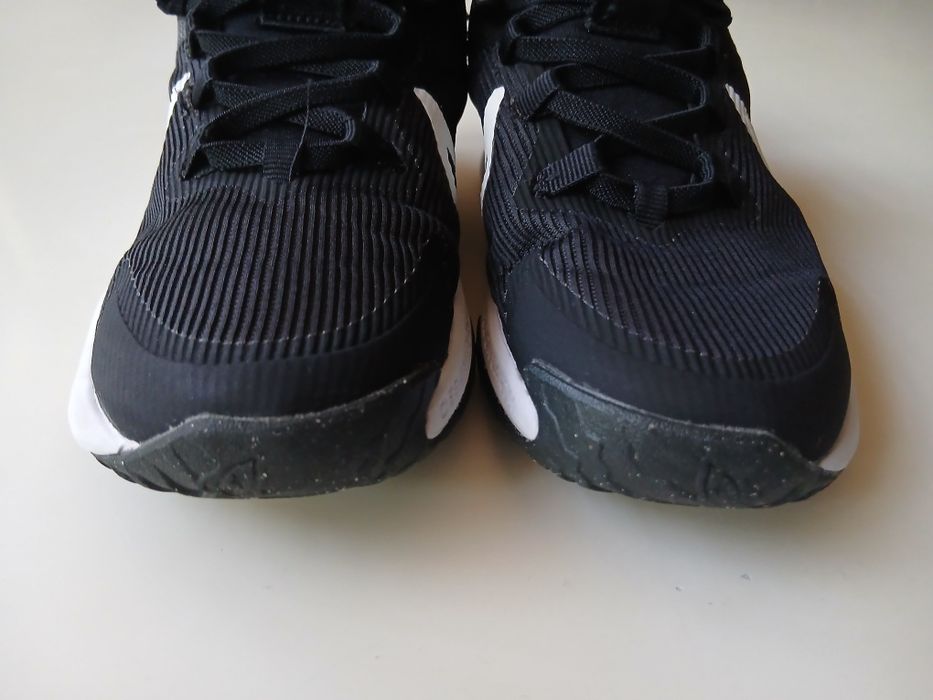 Adidasi Nike baieti nr 32