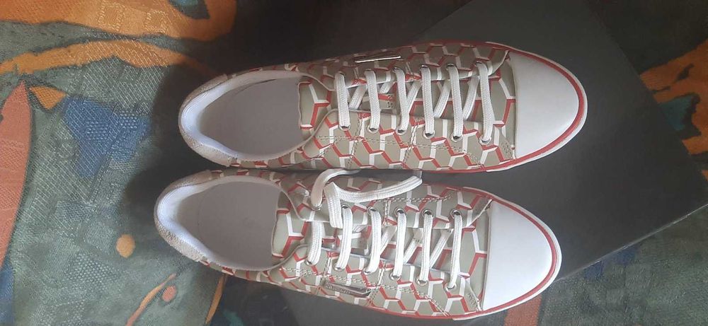 Дамски цветни кецове  Calvin Klein