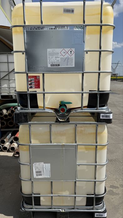Se vând cuburi IBC de 1000 litri, utilizate o singură dată pentru soluții alimentare.