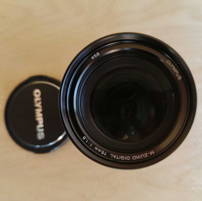 Obiectiv Olympus M.Zuiko 75mm f/1.8 MSC (Montură MFT)–Stare EXCELENTA