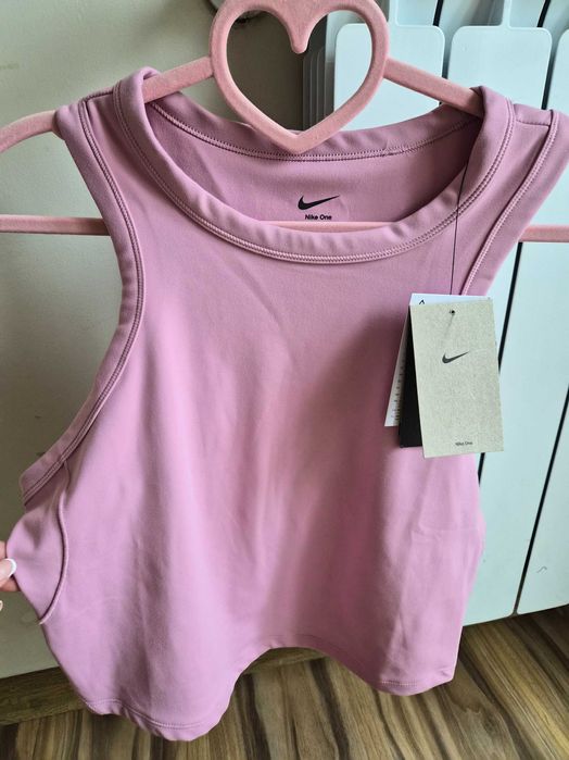 Продавам NIke потник