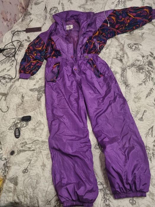 Продам комбинезон прогулочный