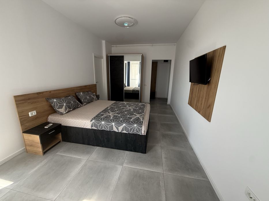 Inchiriez apartament