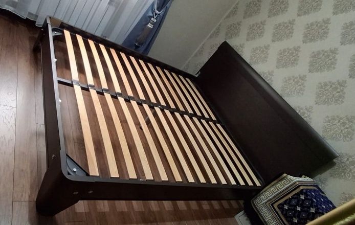 Двухместный кровать