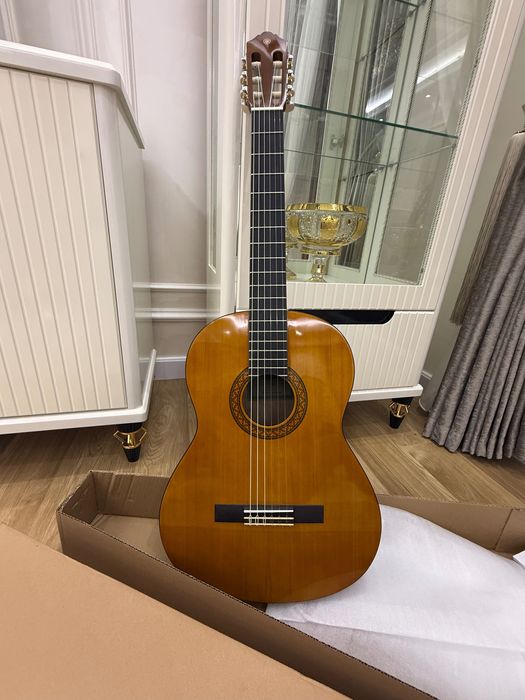 Гитара Yamaha c40