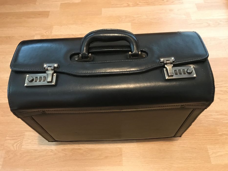 немска голяма кожена чанта - естествена кожа