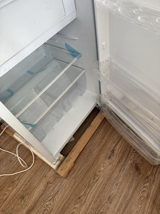 Продал холодильник