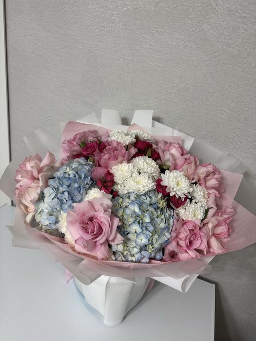 продам пышный огромный букет