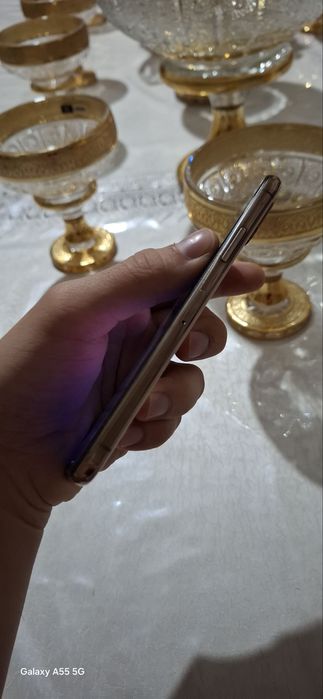 Iphone XS LLA Gold tozza ochilmagan