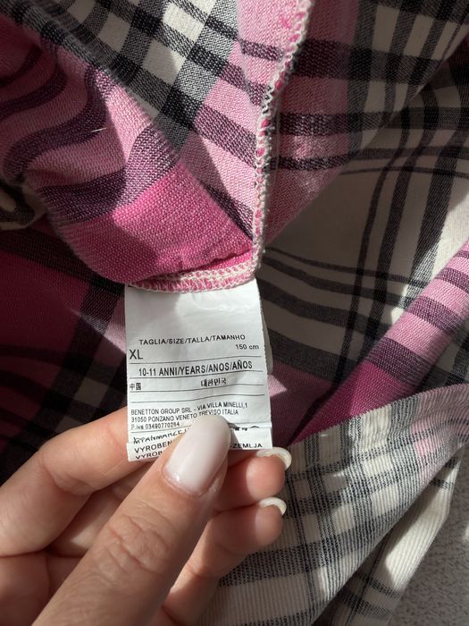 Camasa Benetton, masura XL 150cm, 10-11 ani. Camasa este impecabila.
