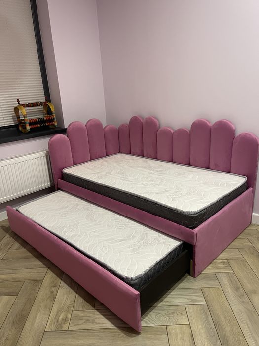 Детская мягкая кровать «Печеньки» с дополнительным спальным местом