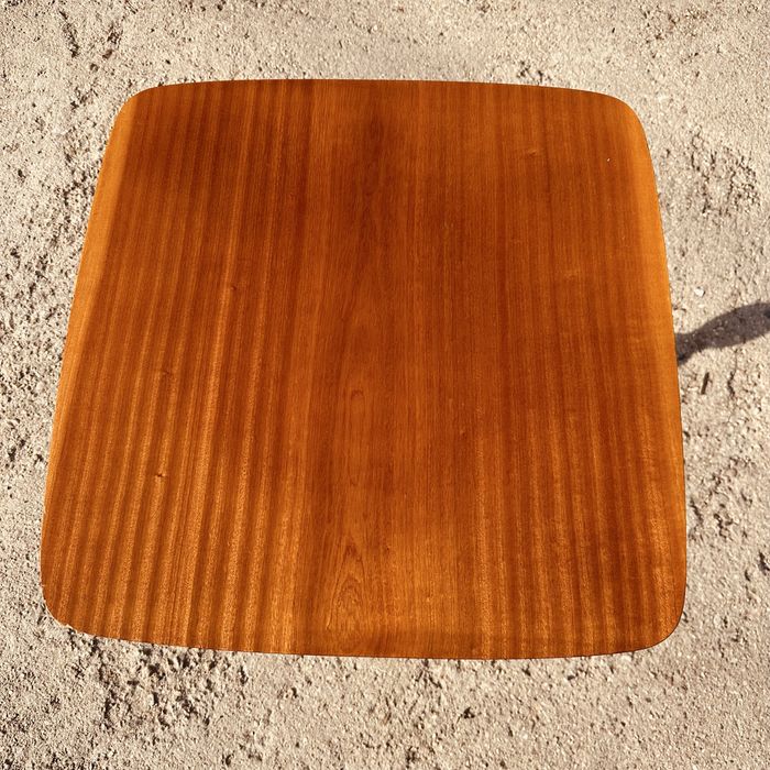 Шведска винтидж маса – mid-century, в стил Carl Malmsten