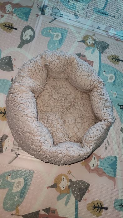 Пухкаво легло за котка / куче