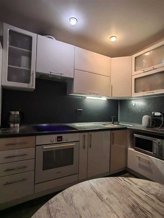 Юнусабад-10 / 63 школа | 3-комн. 5 из 9 | 110 м2 [M:0230]