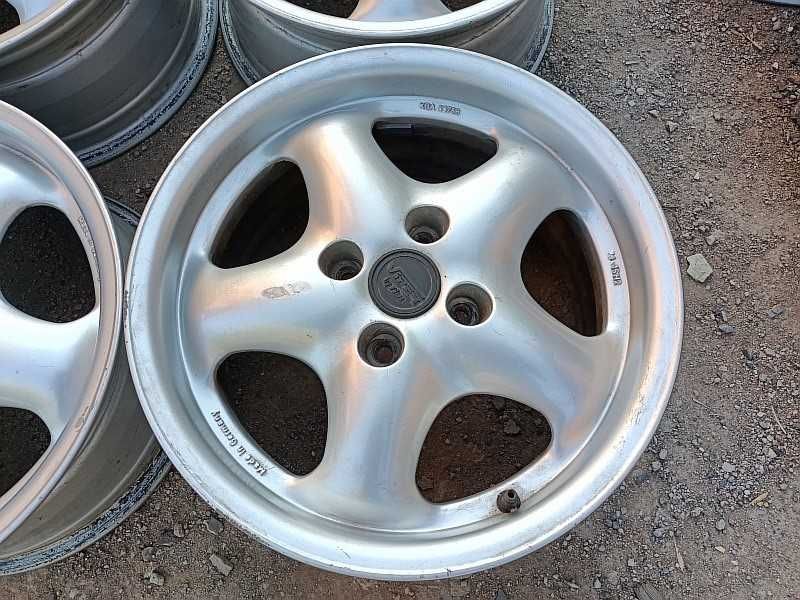 Продам оригинальные легкосплавные диски