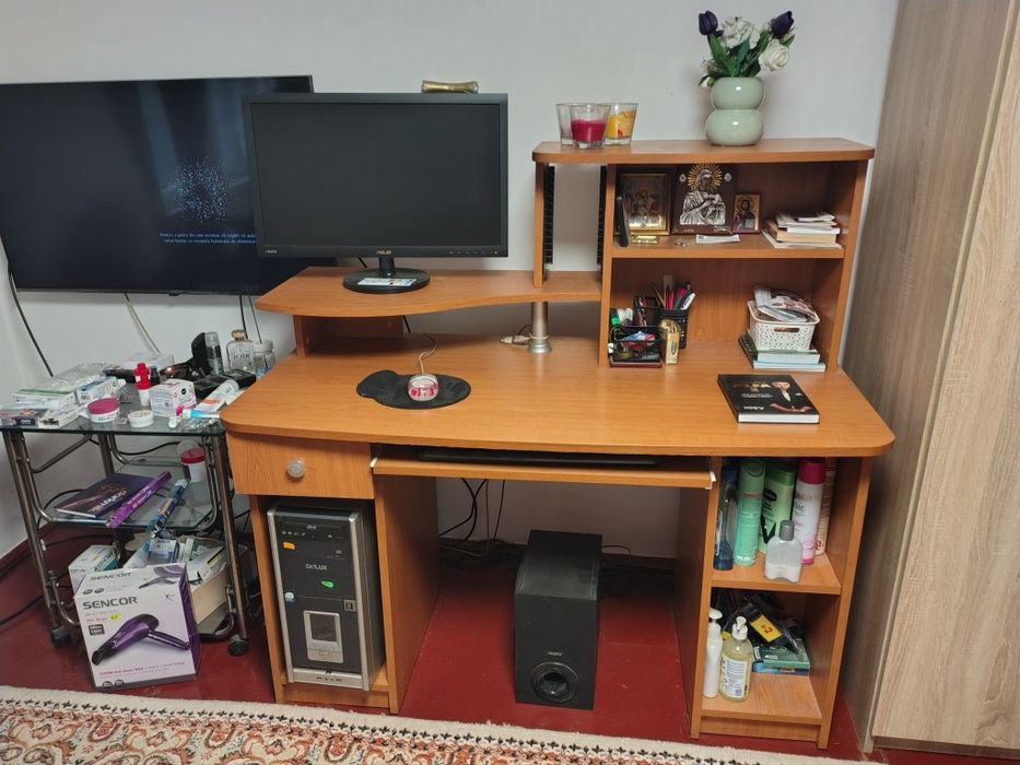 Vând mobilier stare buna  ,lichidare gospodărie