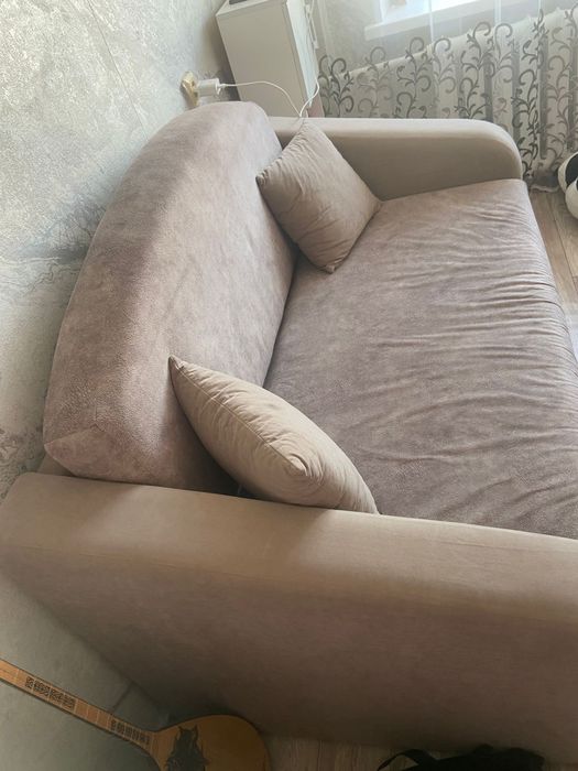 Продам диванчик в отличном состоянии