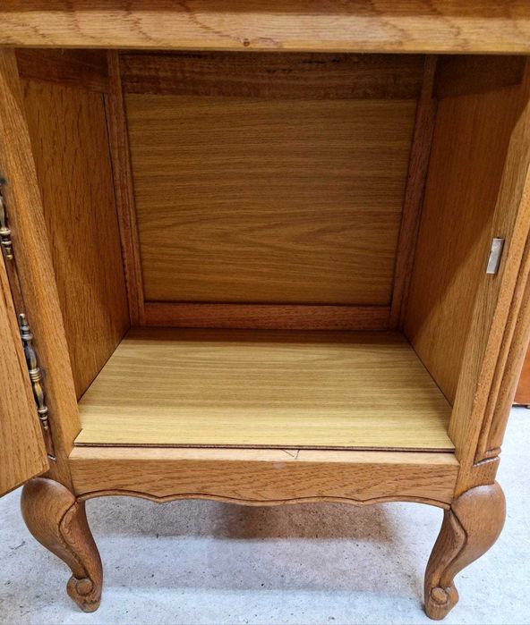 *ПРОМО* Дъбова винтидж спалня с двa броя нощни шкафчета