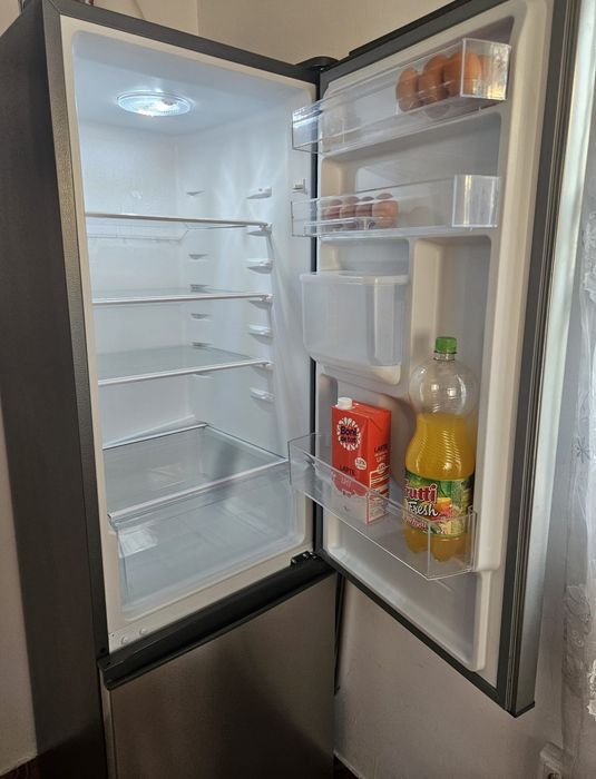 Vând combină frigorifică