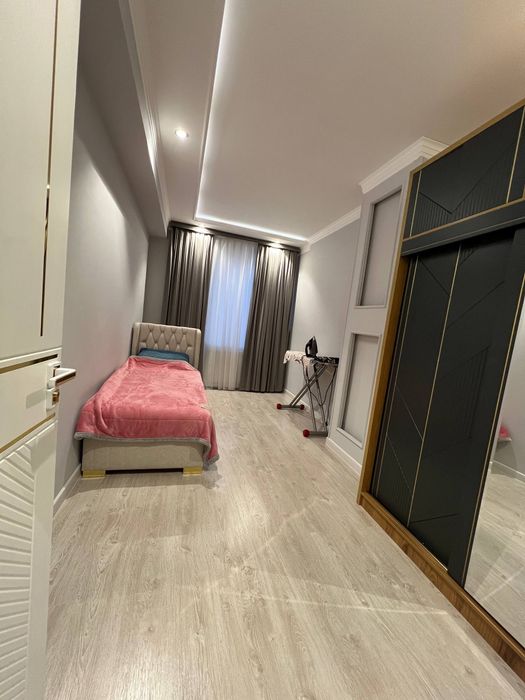 #159 Замона тўйхонаси рўпараси 170м²  6/3-4/4 дуплекс сотилади