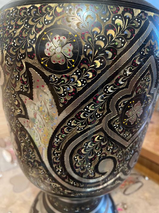 Продам напольные вазы