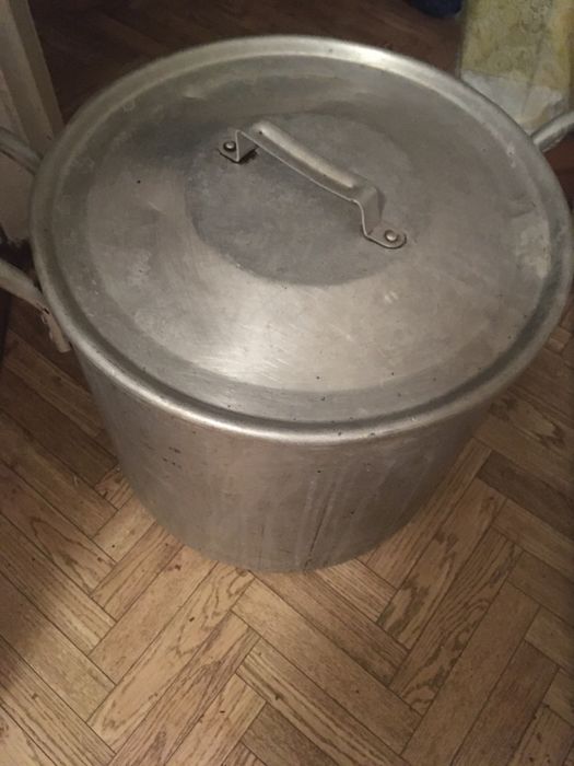 Кастрюля алюминевая