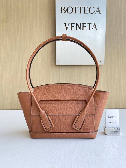 Geanta Bottega Veneta Arco