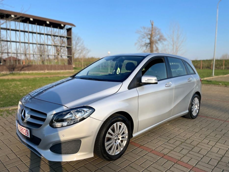 Mercedes B180 2015