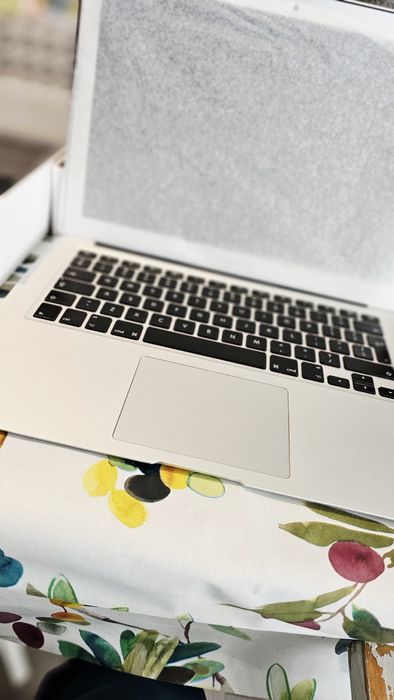 Лаптоп MacBook Air модел А1466