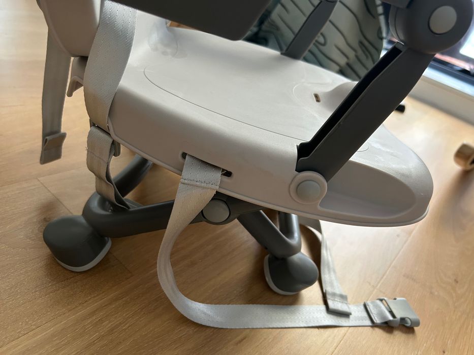 Scaunel bebe masa NOU