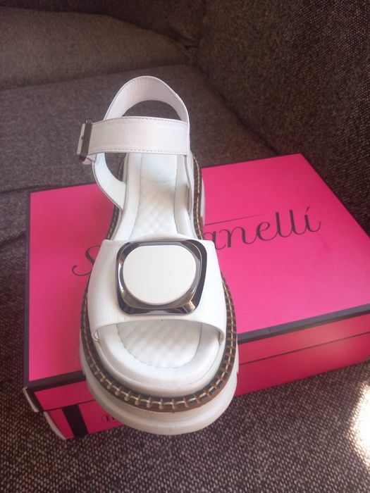 Дамски сандали -естествена кожа