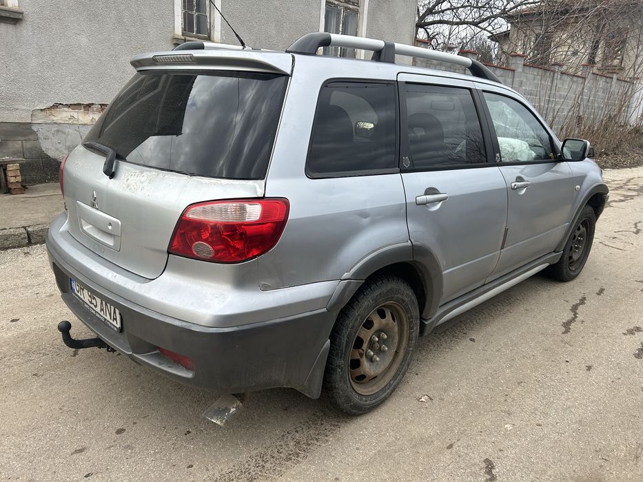 Мицубиши аутлендър 2,4 160кс на части