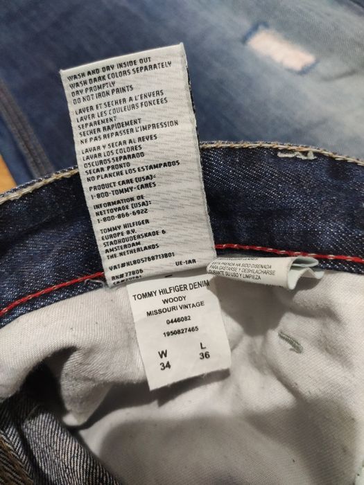 Blugi Tommy Hilfiger mărimea 34x36